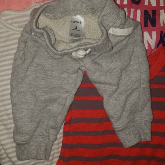 Carter's 3 month clothes - Picture 2 of 6